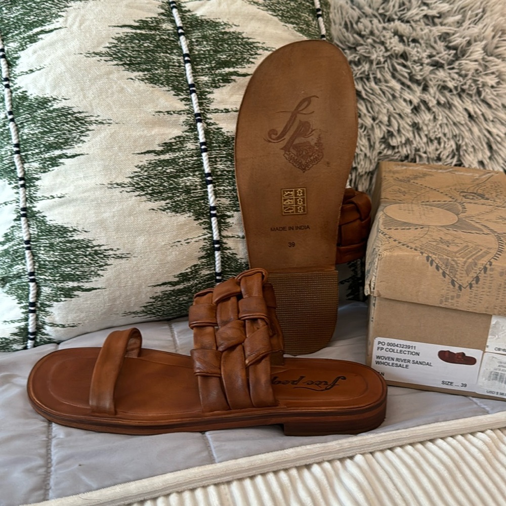 NEW IN BOX Free People Woven River Sandal Tan-Size 39 - Picture 4 of 8